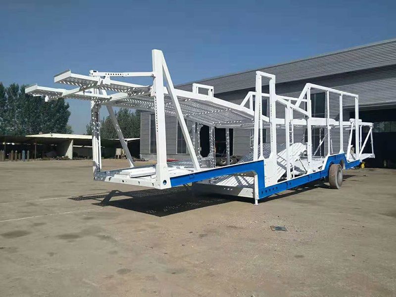 轎車(chē)運(yùn)輸車(chē)