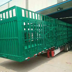 倉(cāng)柵半掛車