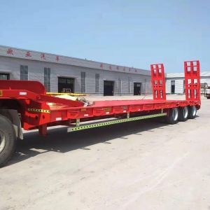 鉤機(jī)板半掛車(chē)